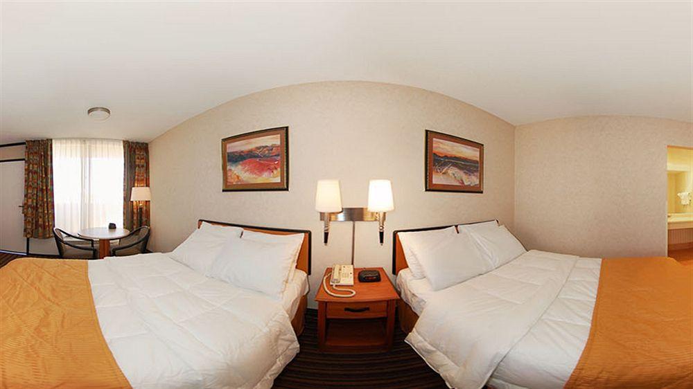 Quality Inn Phoenix Airport Exterior photo