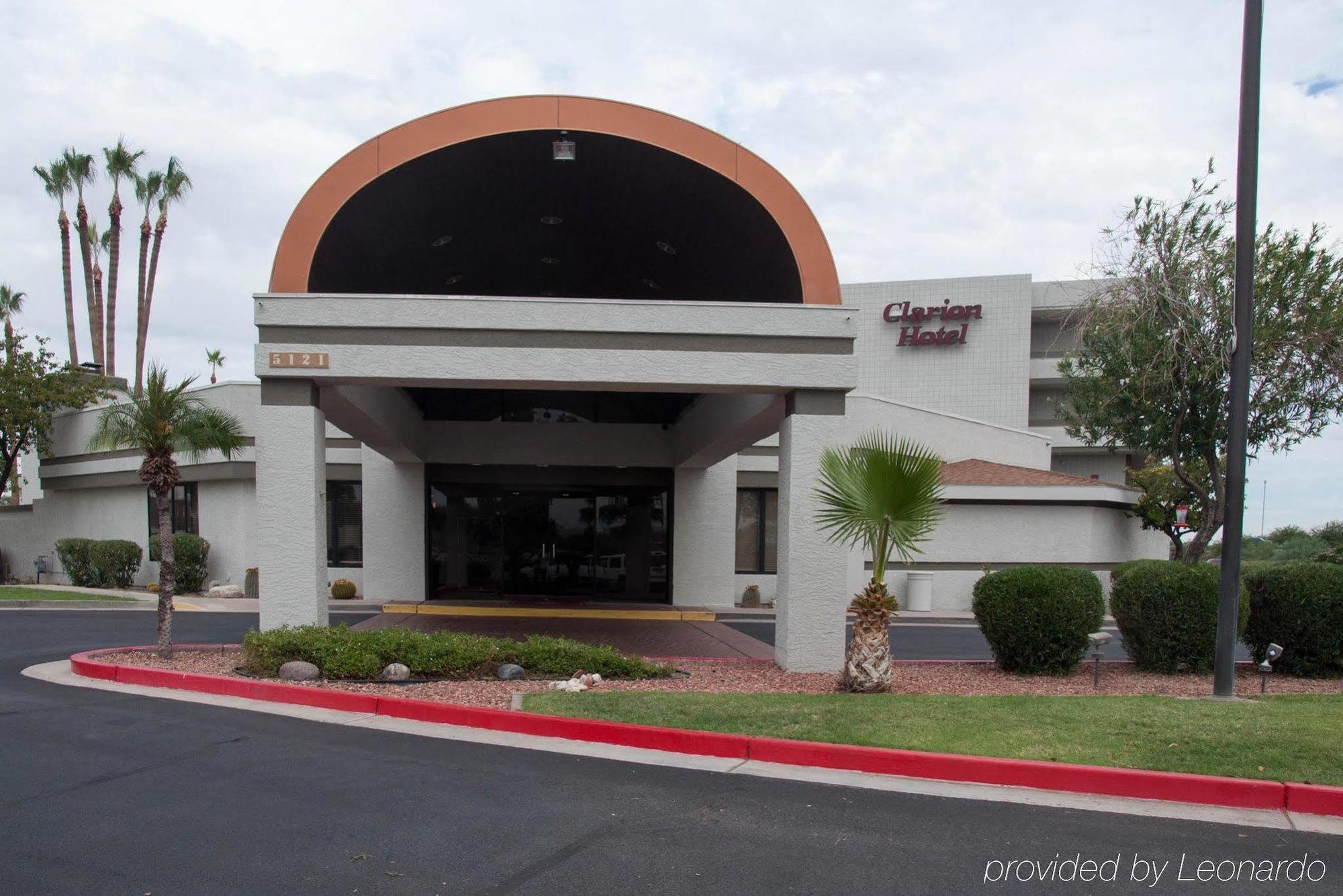Quality Inn Phoenix Airport Exterior photo