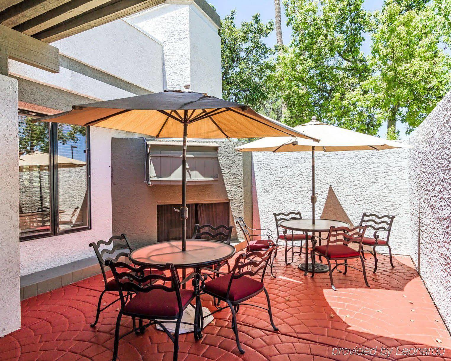 Quality Inn Phoenix Airport Exterior photo