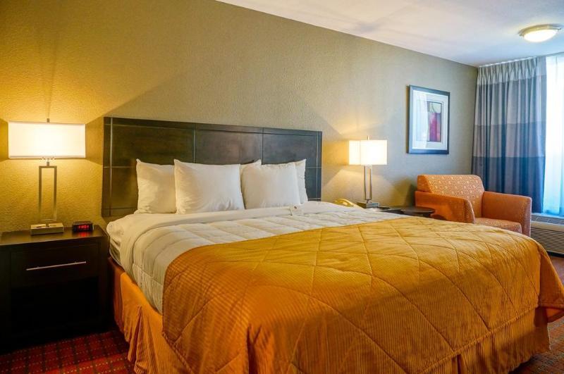 Quality Inn Phoenix Airport Exterior photo