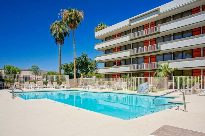 Quality Inn Phoenix Airport Exterior photo